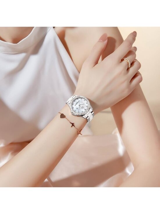 Women\'s Silver band /White Dial Diamond Fashion Elegant Chronograph Wristwatch